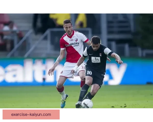 三笘薰在J1联赛中的表现稳健，持续提升球队竞争力。